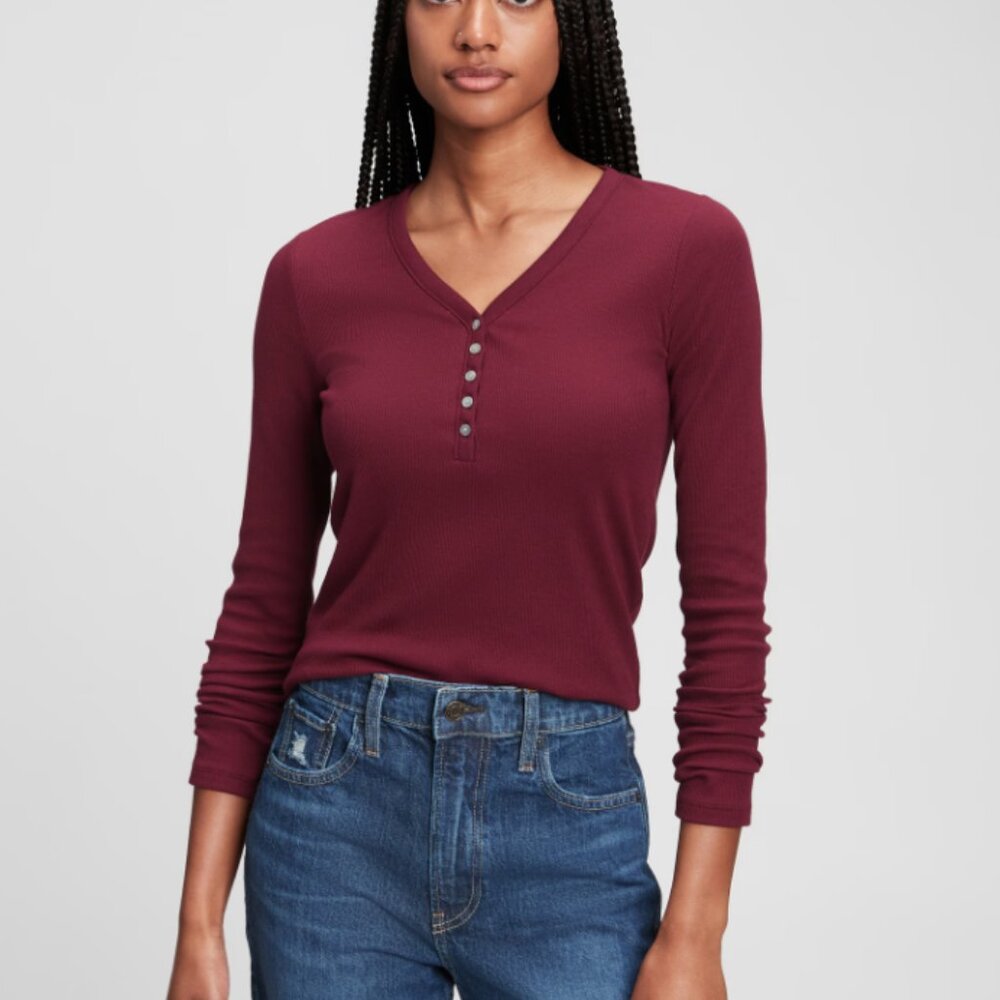 NWT Gap Ribbed Long Sleeve Henley T-Shirt Red Delicious - Picture 1 of 8